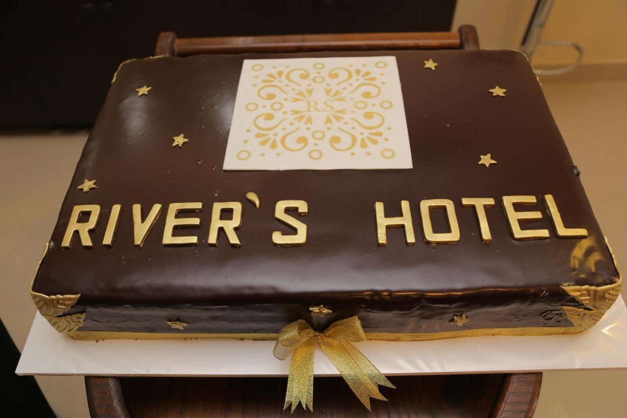 River S hotel Sugdidi Eksteriør billede
